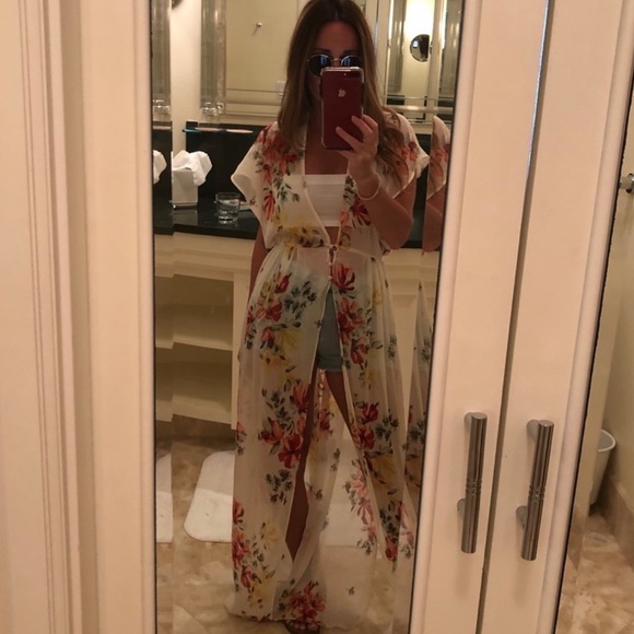 Zara Dresses & Skirts - Zara beach cover up dress size xsmall